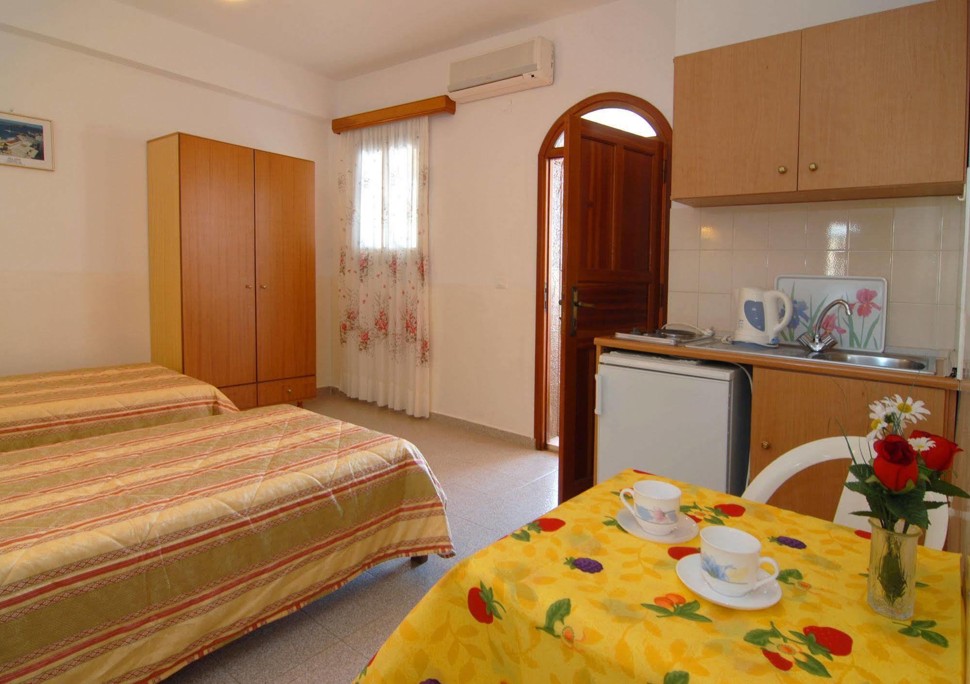St. Paul'S Bay View Suites Линдос Экстерьер фото